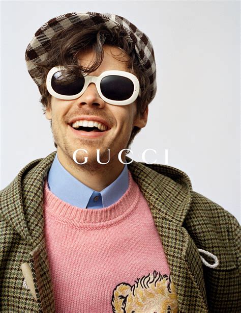 harry styles fotos gucci|Gucci Harry Styles collection.